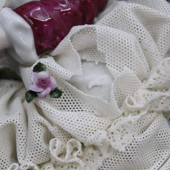 Dresden lace porcelain ANTIQUE East German statue - Picture 8 of 10